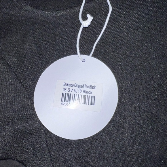 Princess Polly El Basico Cropped Tee in Black Size 6 New with tag - Picture 16 of 16